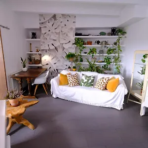 https://casa-caimari-guest-house.balearic-islands.net